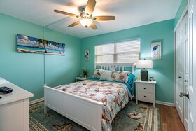 Bayshore Yacht & Tennis Club Luxury Condominiums