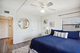 Bayshore Yacht & Tennis Club Luxury Condominiums