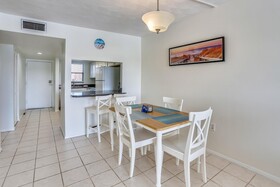 Bayshore Yacht & Tennis Club Luxury Condominiums