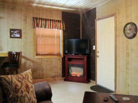 Riverside Lodge Resort