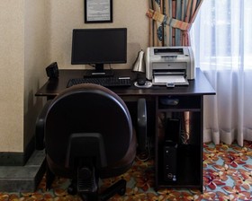 Comfort Suites Airport