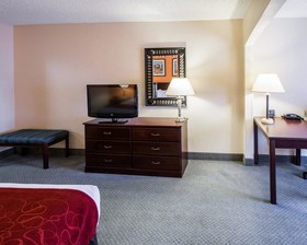 Comfort Suites Airport