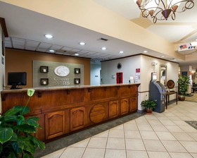 Comfort Suites Airport