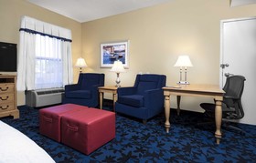 Hampton Inn & Suites Jacksonville South-St. Johns Town Center Area