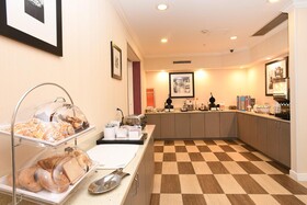 Hampton Inn Jacksonville East Regency Square