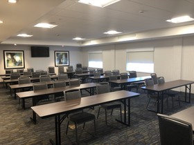 Holiday Inn Express & Suites Jacksonville W - I295 and I10