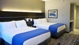 Holiday Inn Express & Suites Jacksonville W - I295 and I10