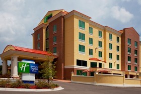 Holiday Inn Express Hotel & Suites Chaffee-Jacksonville West