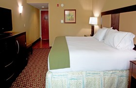 Holiday Inn Express Hotel & Suites Chaffee-Jacksonville West