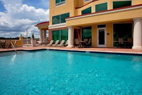 Holiday Inn Express Hotel & Suites Chaffee-Jacksonville West