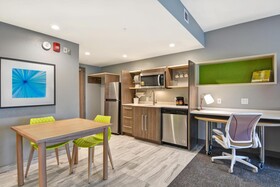 Home2 Suites by Hilton Jacksonville South St Johns Town Center