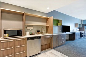 Home2 Suites by Hilton Jacksonville South St Johns Town Center