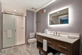 Home2 Suites by Hilton Jacksonville South St Johns Town Center