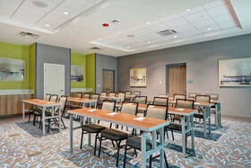 Home2 Suites by Hilton Jacksonville South St Johns Town Center