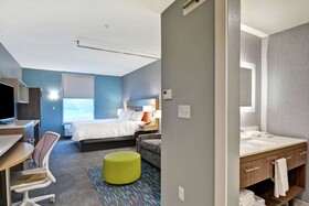 Home2 Suites by Hilton Jacksonville South St Johns Town Center