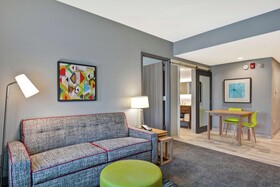 Home2 Suites by Hilton Jacksonville South St Johns Town Center