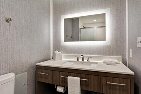 Home2 Suites by Hilton Jacksonville South St Johns Town Center