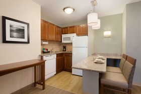 Homewood Suites by Hilton Jacksonville Deerwood Park