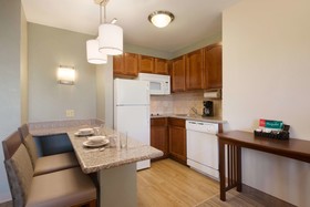 Homewood Suites by Hilton Jacksonville Deerwood Park