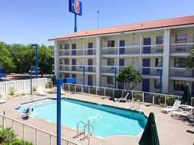 Stayable Suites Jacksonville North