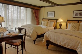 Jupiter Beach Resort & Spa