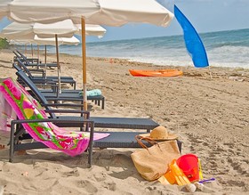 Jupiter Beach Resort & Spa