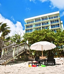 Jupiter Beach Resort & Spa