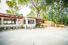 Largo Resort