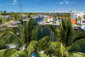 Marina del Mar Resort & Marina