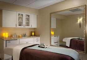 Reefhouse Resort & Marina