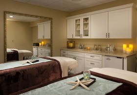 Reefhouse Resort & Marina