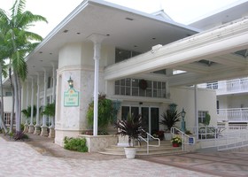 Reefhouse Resort & Marina