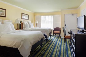Reefhouse Resort & Marina