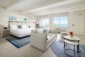 Blue Flamingo Resort Key West