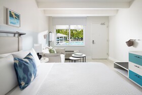 Blue Flamingo Resort Key West