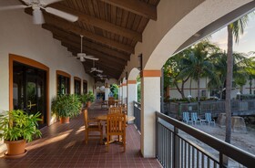 Courtyard Key West Waterfront