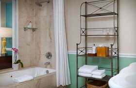 Ocean Key Resort & Spa