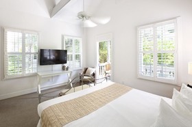 Paradise Inn