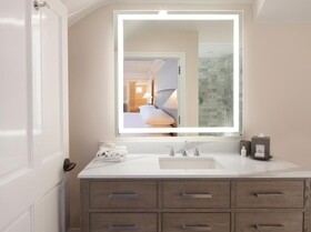 Pier House Resort &  Spa