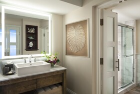 Pier House Resort &  Spa