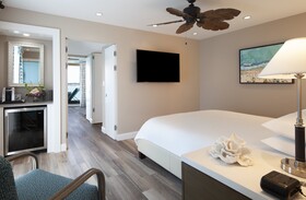 Pier House Resort &  Spa