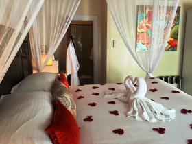 The Guesthouses at Southernmost Beach Resort
