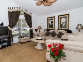 Cristine's Seasons Villa