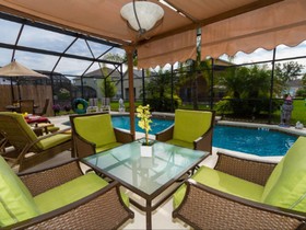 Cristine's Seasons Villa
