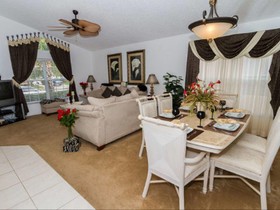 Cristine's Seasons Villa