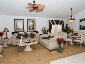 Cristine's Seasons Villa