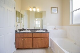 Emerald Mansion by Orlando Short Term