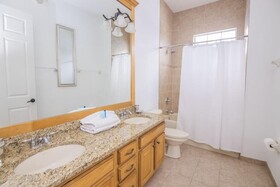 Kevin's Reunion Resort Vacation Home