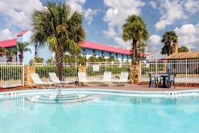 Super 8 by Wyndham Kissimmee/Orlando