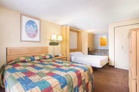 Super 8 by Wyndham Kissimmee/Orlando